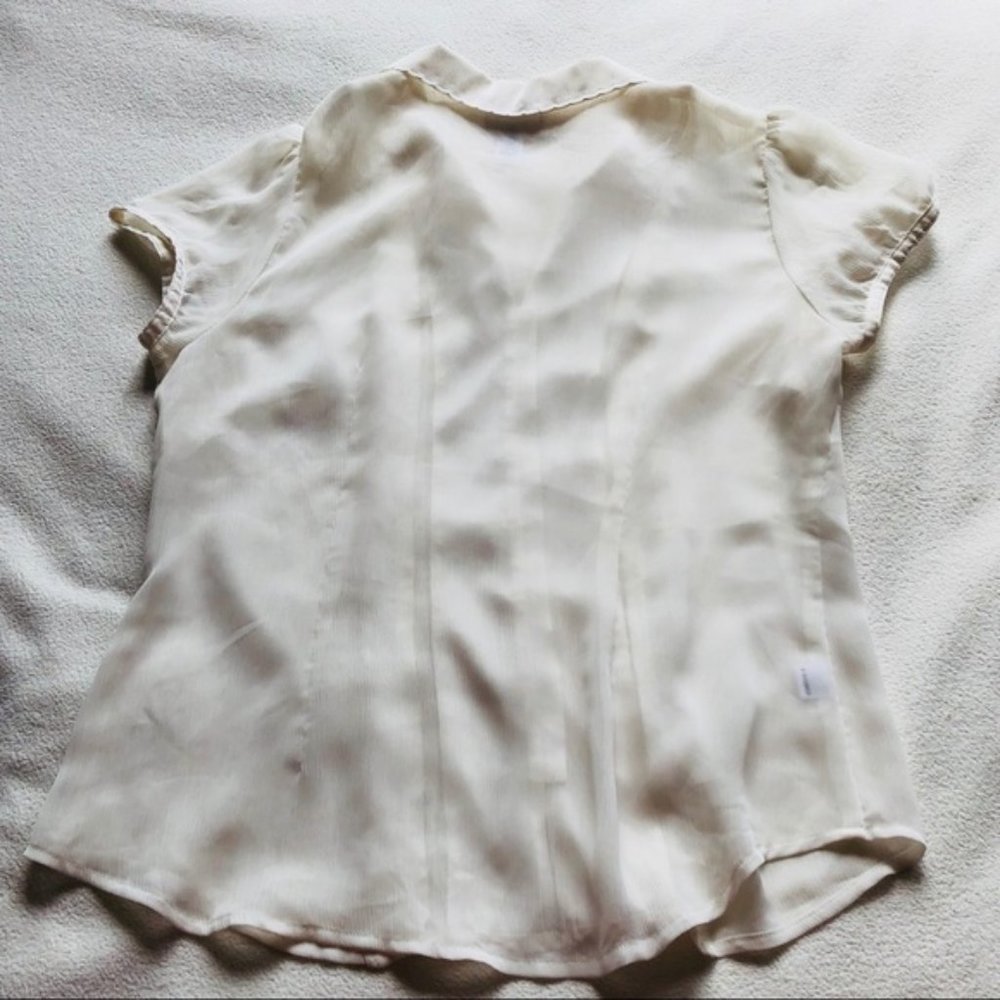 {Ann Taylor LOFT} Petites Cream Blouse 8